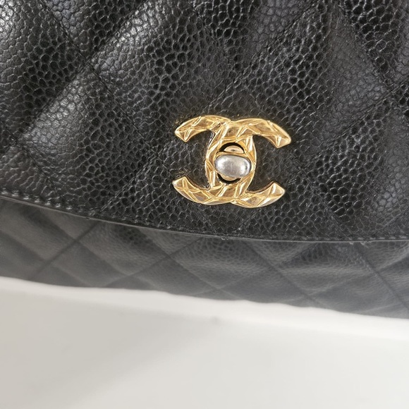 ‏Authentic CHANEL Caviar black leather Crossbody/Shoulder Bag - Picture 6 of 9
